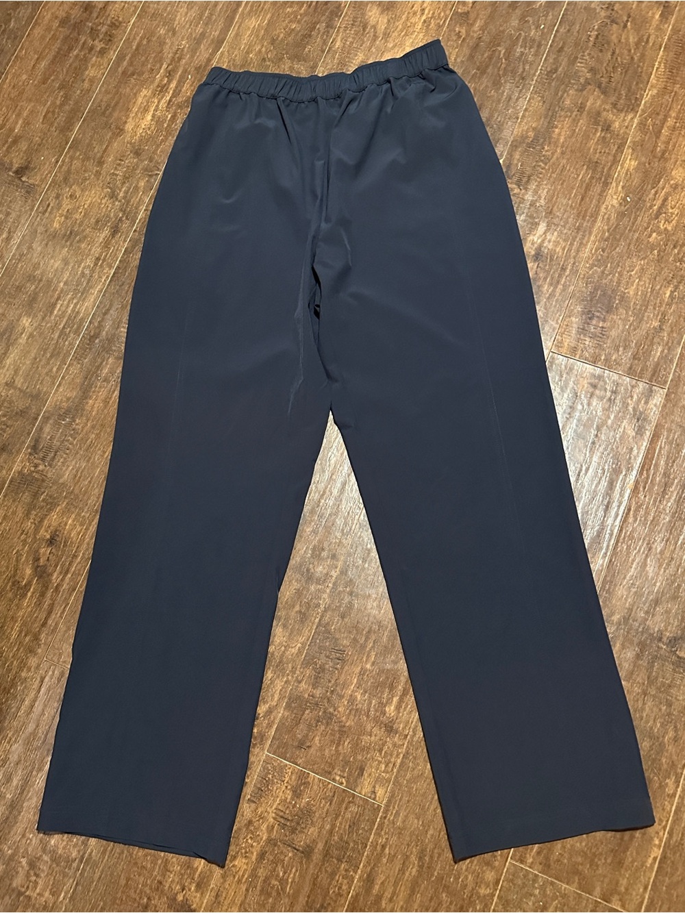 Magellan’s Travel Gear Packable Navy Blue Nylon Pull-on Pants Women’s Medium